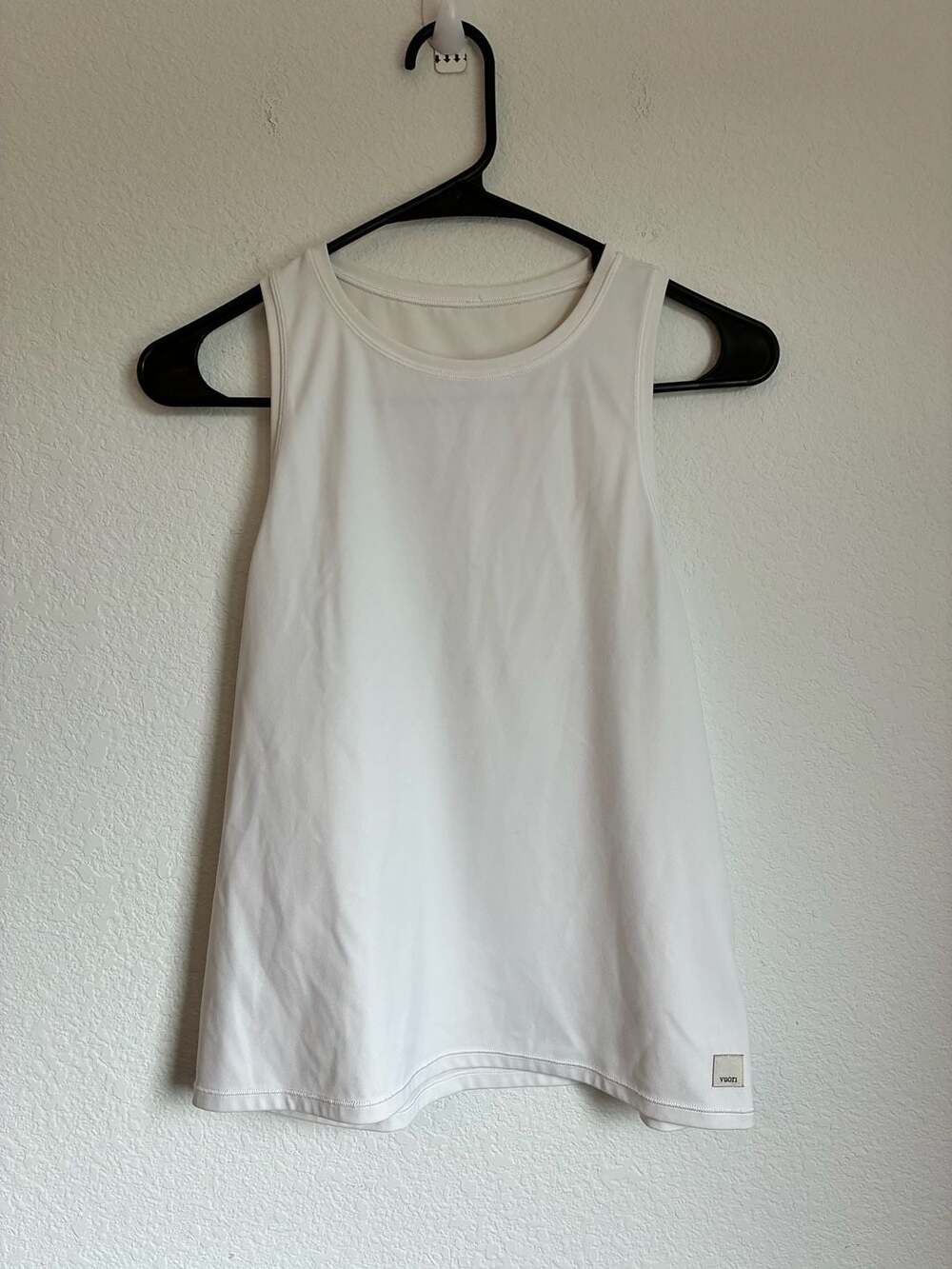 Vuori Women's Performance Athletic Tank Top XL